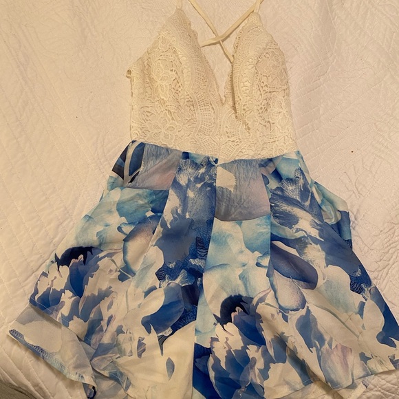 White and Blue Playsuit from Xenia Boutique - Picture 3 of 7